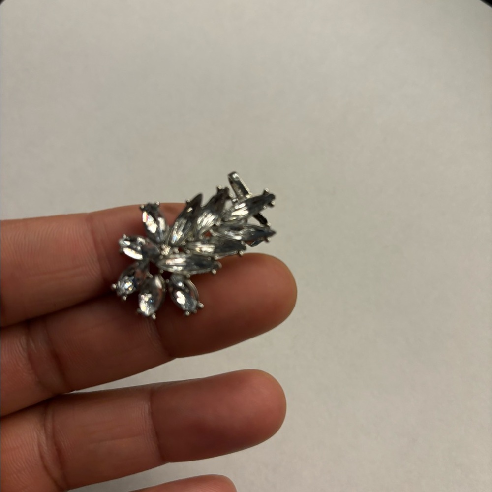 Silver Earring Cuff - Picture 4 of 5